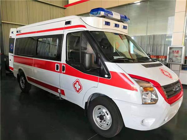 进贤县福特V362救护车